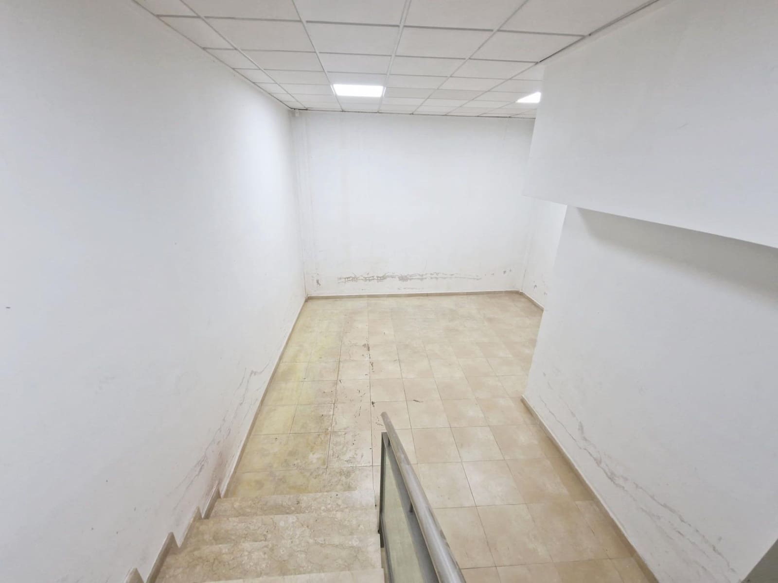 Kommersiell til salgs i Guardamar del Segura - € 275 000 (Ref: 9865994)