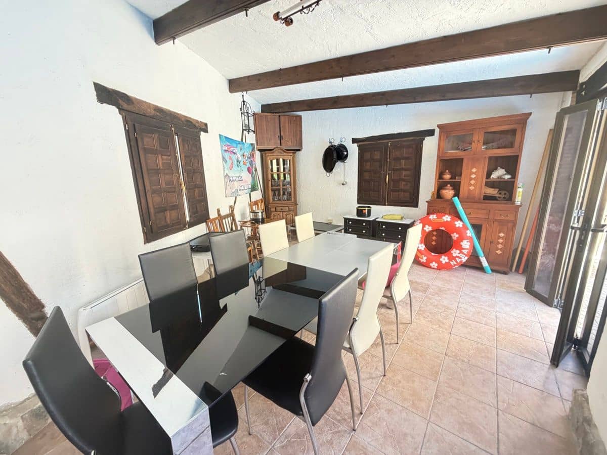 4 soveværelse Villa til salg i Torrevieja med swimmingpool - € 490.000 (Ref: 9866650)