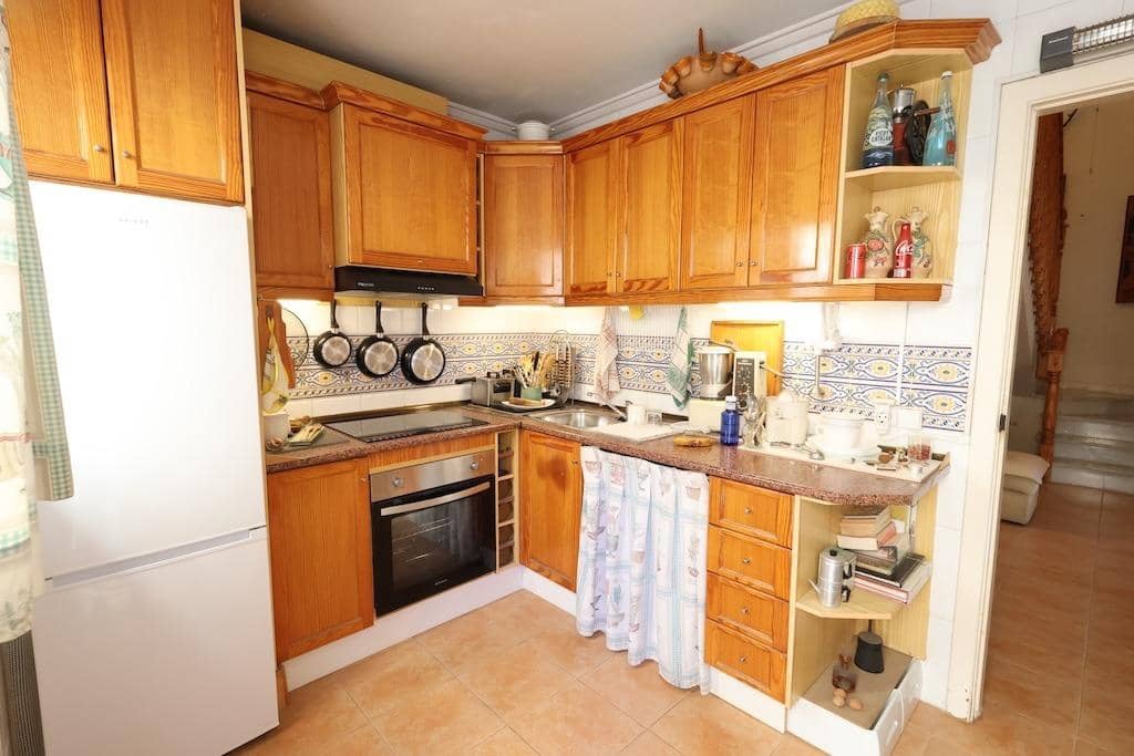 3 soverom Villa til salgs i Torrevieja med svømmebasseng garasje - € 264 900 (Ref: 9869494)