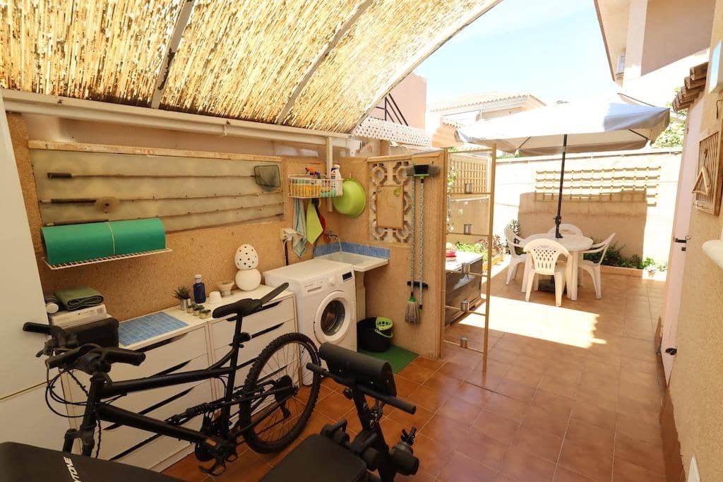 3 soverom Villa til salgs i Torrevieja med svømmebasseng garasje - € 264 900 (Ref: 9869494)