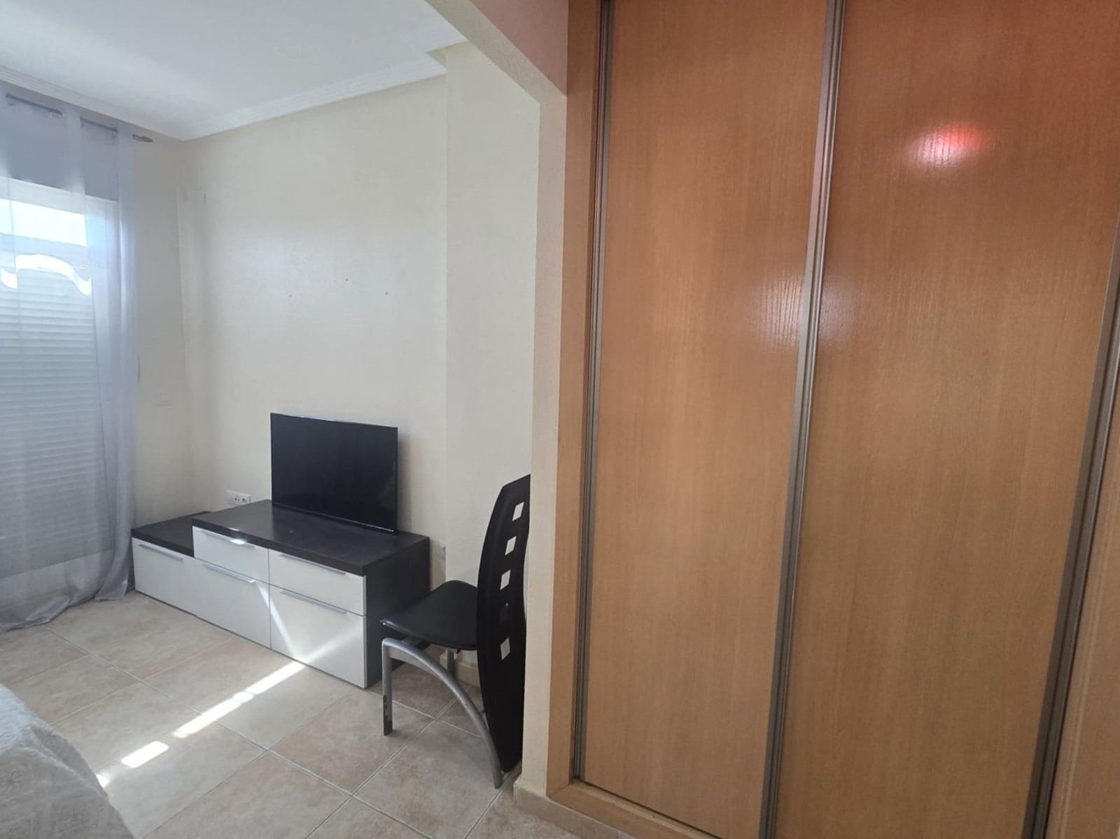 3 makuuhuone Kattohuoneisto myytävänä paikassa Torrevieja mukana uima-altaan - 295 000 € (Ref: 9869495)