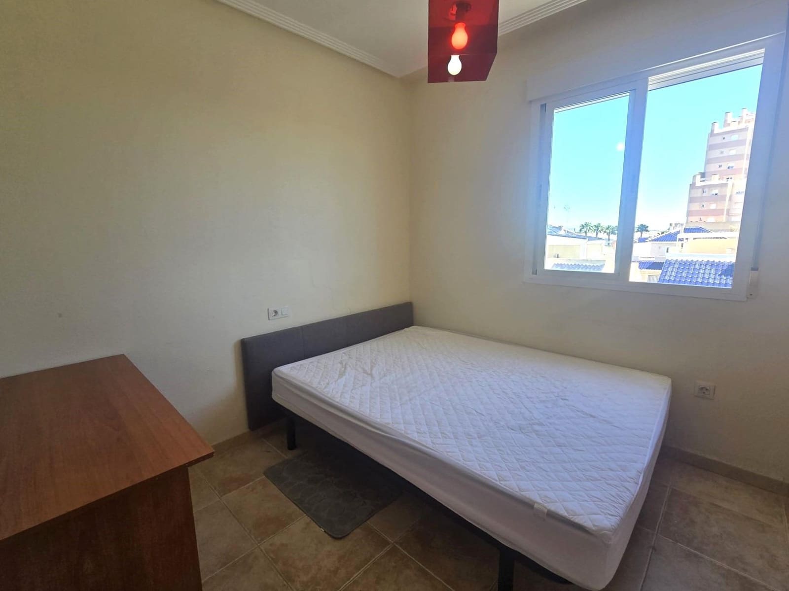 3 makuuhuone Kattohuoneisto myytävänä paikassa Torrevieja mukana uima-altaan - 295 000 € (Ref: 9869495)