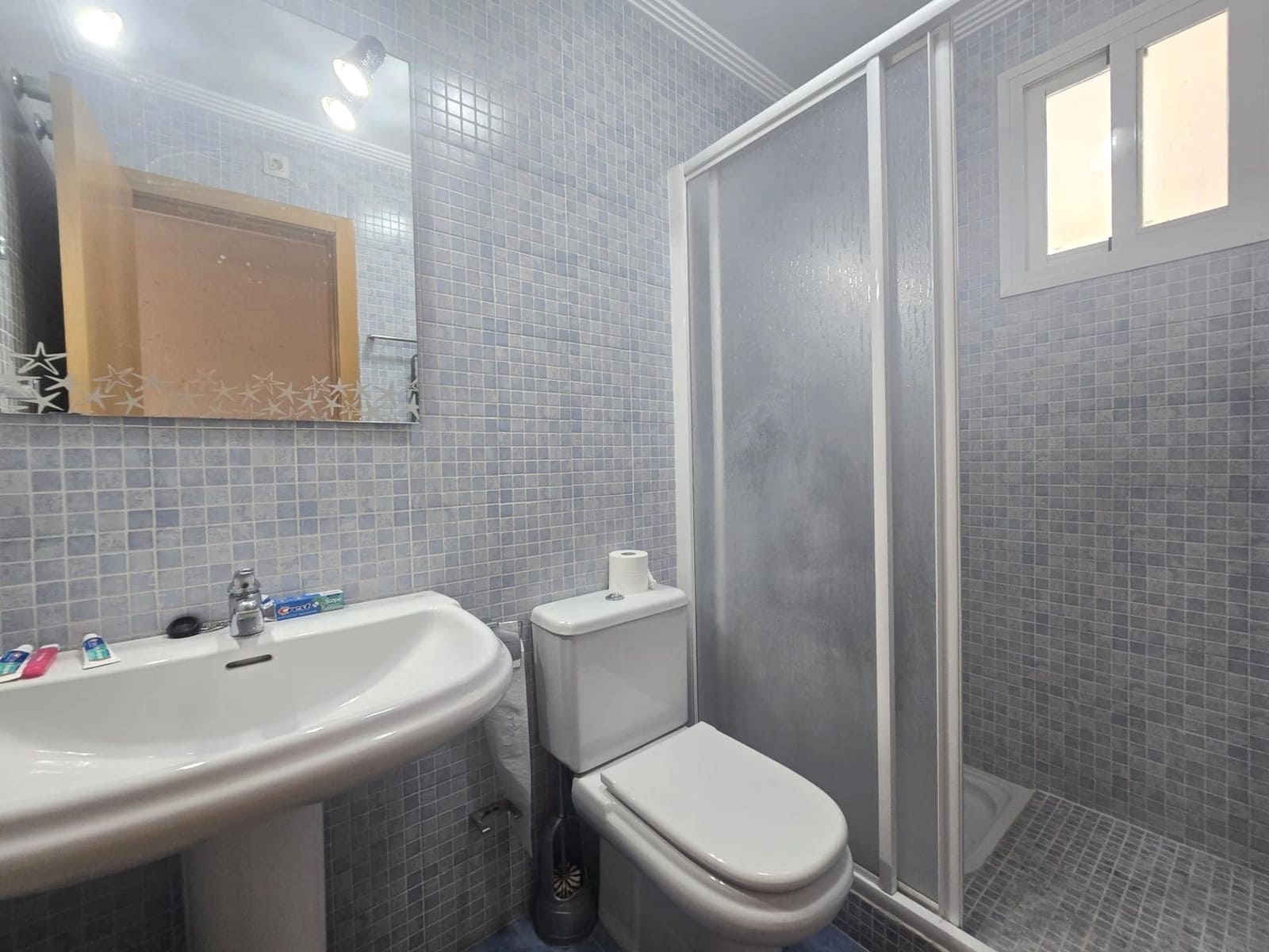 3 makuuhuone Kattohuoneisto myytävänä paikassa Torrevieja mukana uima-altaan - 295 000 € (Ref: 9869495)