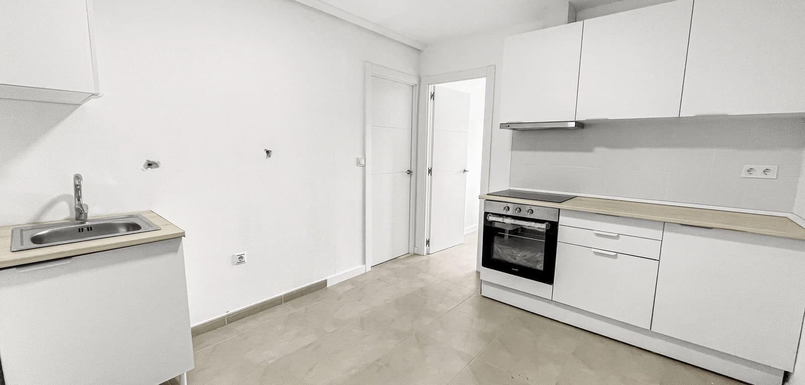 5 quarto Apartamento para venda em Torrevieja - 175 000 € (Ref: 9872054)