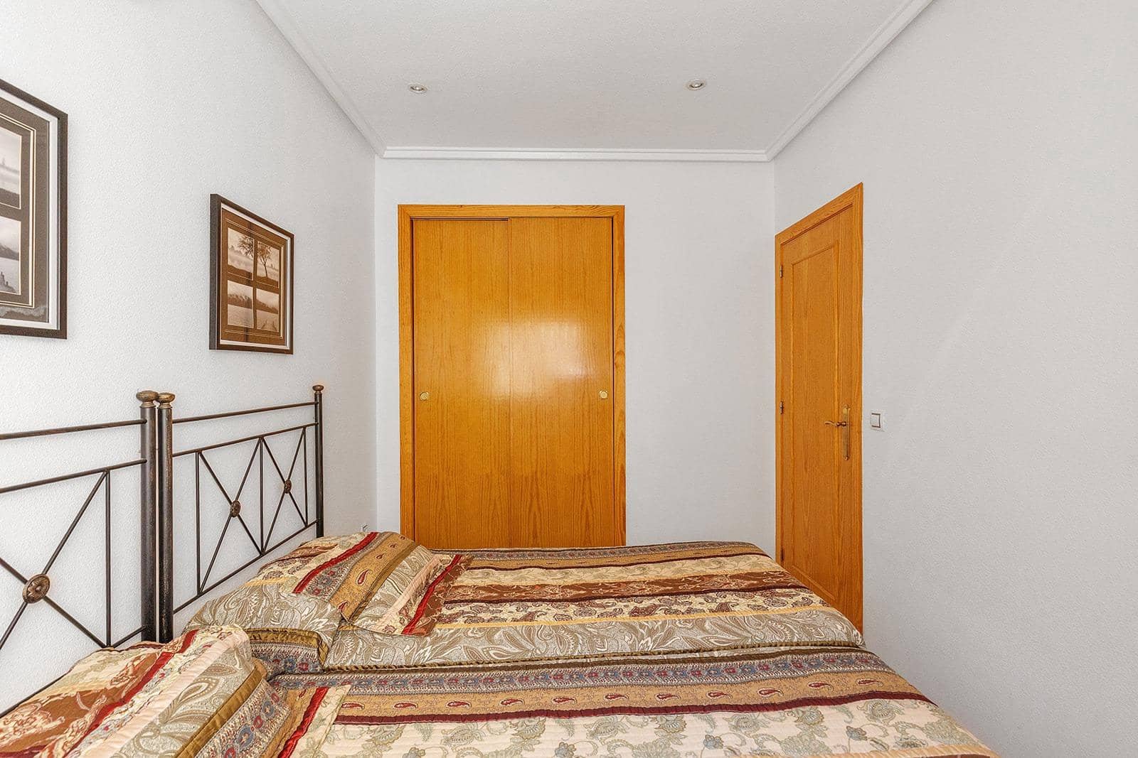 3 chambre Penthouse à vendre à Torrevieja avec piscine - 213 500 € (Ref: 9873212)