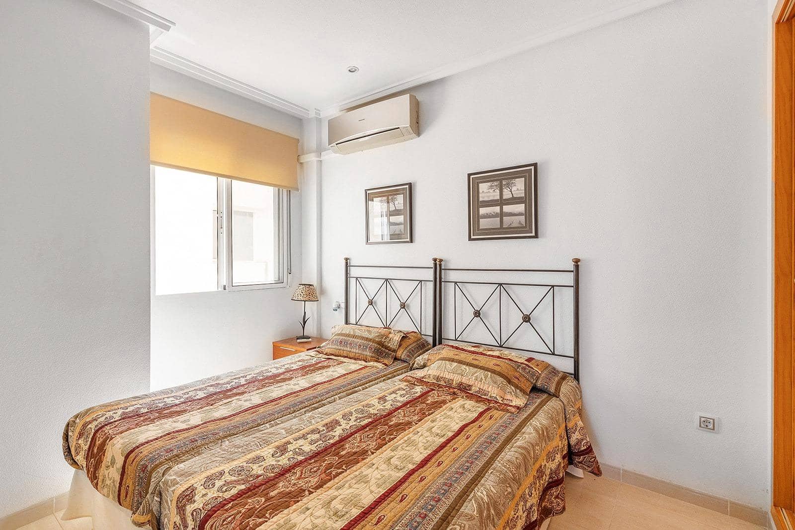 3 chambre Penthouse à vendre à Torrevieja avec piscine - 213 500 € (Ref: 9873212)