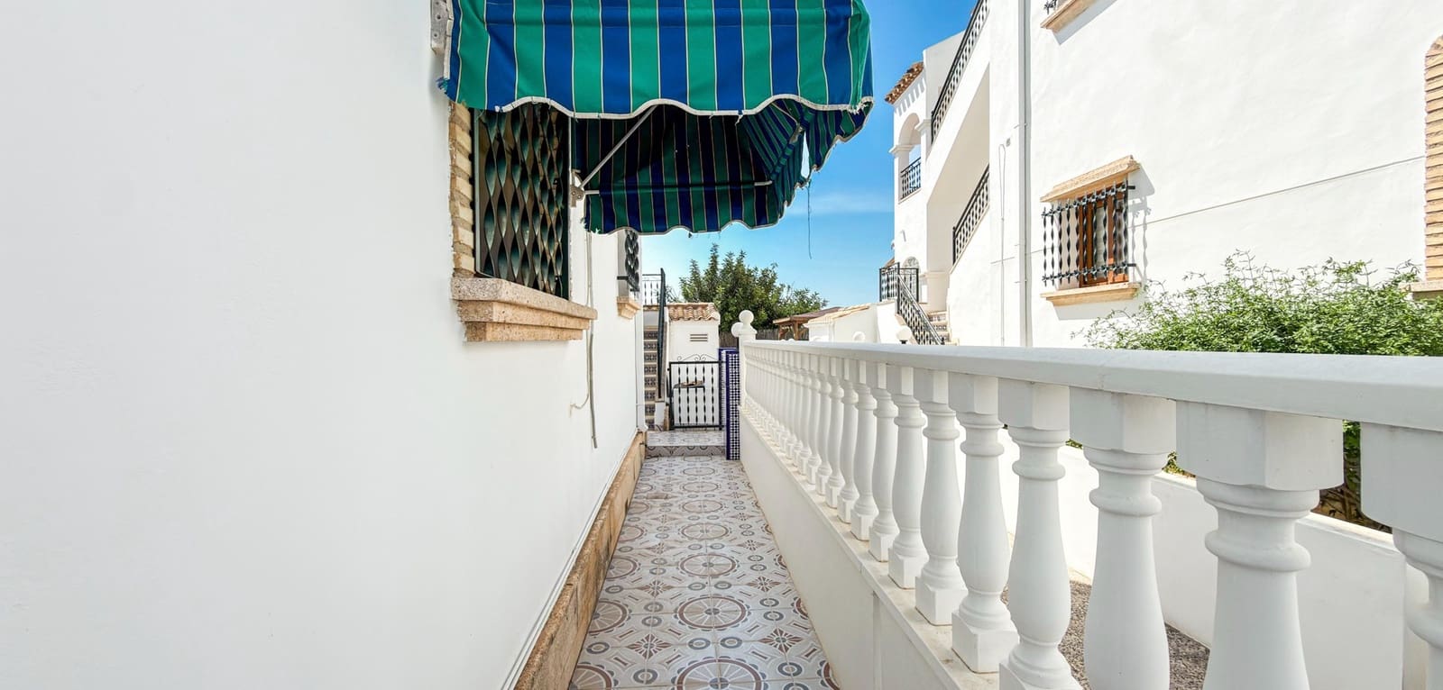 2 makuuhuone Huoneisto myytävänä paikassa Orihuela Costa mukana uima-altaan - 219 000 € (Ref: 9874249)