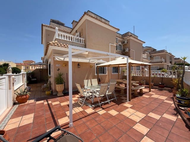2 slaapkamer Huis te koop in La Zenia, Orihuela met zwembad - € 269.000 (Ref: 9874250)