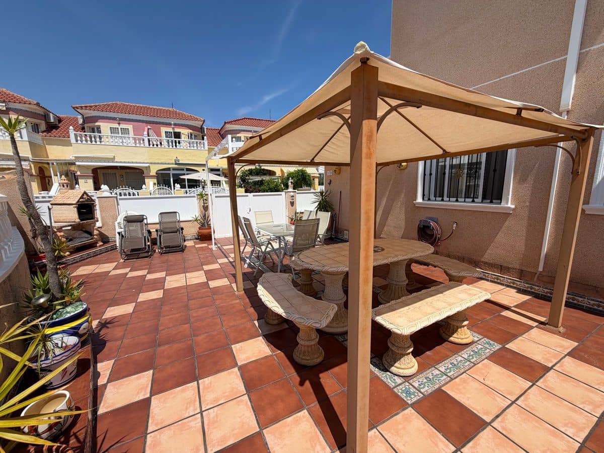 2 Zimmer Haus zu verkaufen in La Zenia mit Pool - 269.000 € (Ref: 9874250)