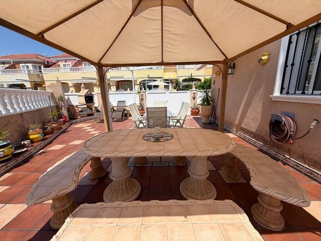 2 slaapkamer Huis te koop in La Zenia, Orihuela met zwembad - € 269.000 (Ref: 9874250)