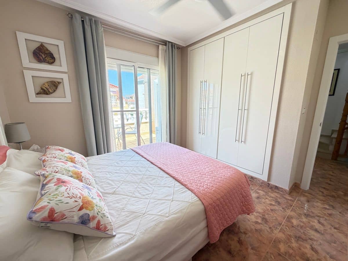 2 Zimmer Haus zu verkaufen in La Zenia mit Pool - 269.000 € (Ref: 9874250)