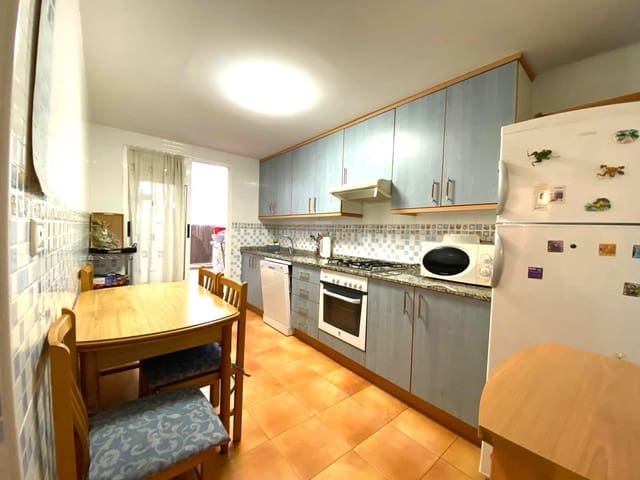 4 soverom Leilighet til salgs i Barrio del Centro, Alicante by - € 390 000 (Ref: 9876941)