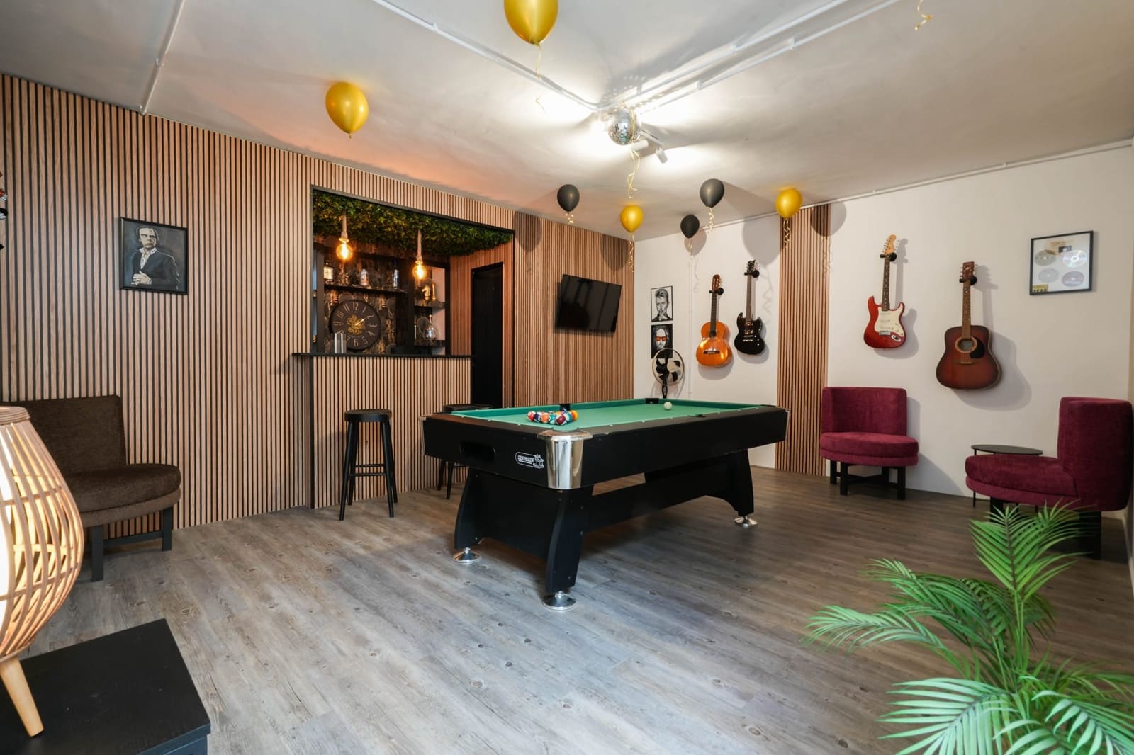 4 bedroom Villa for sale in Benijofar with pool garage - € 690,000 (Ref: 9876954)