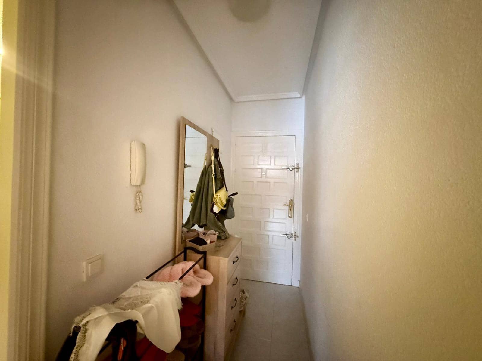 1 slaapkamer Appartement te koop in Torrevieja met zwembad - € 109.900 (Ref: 9877285)