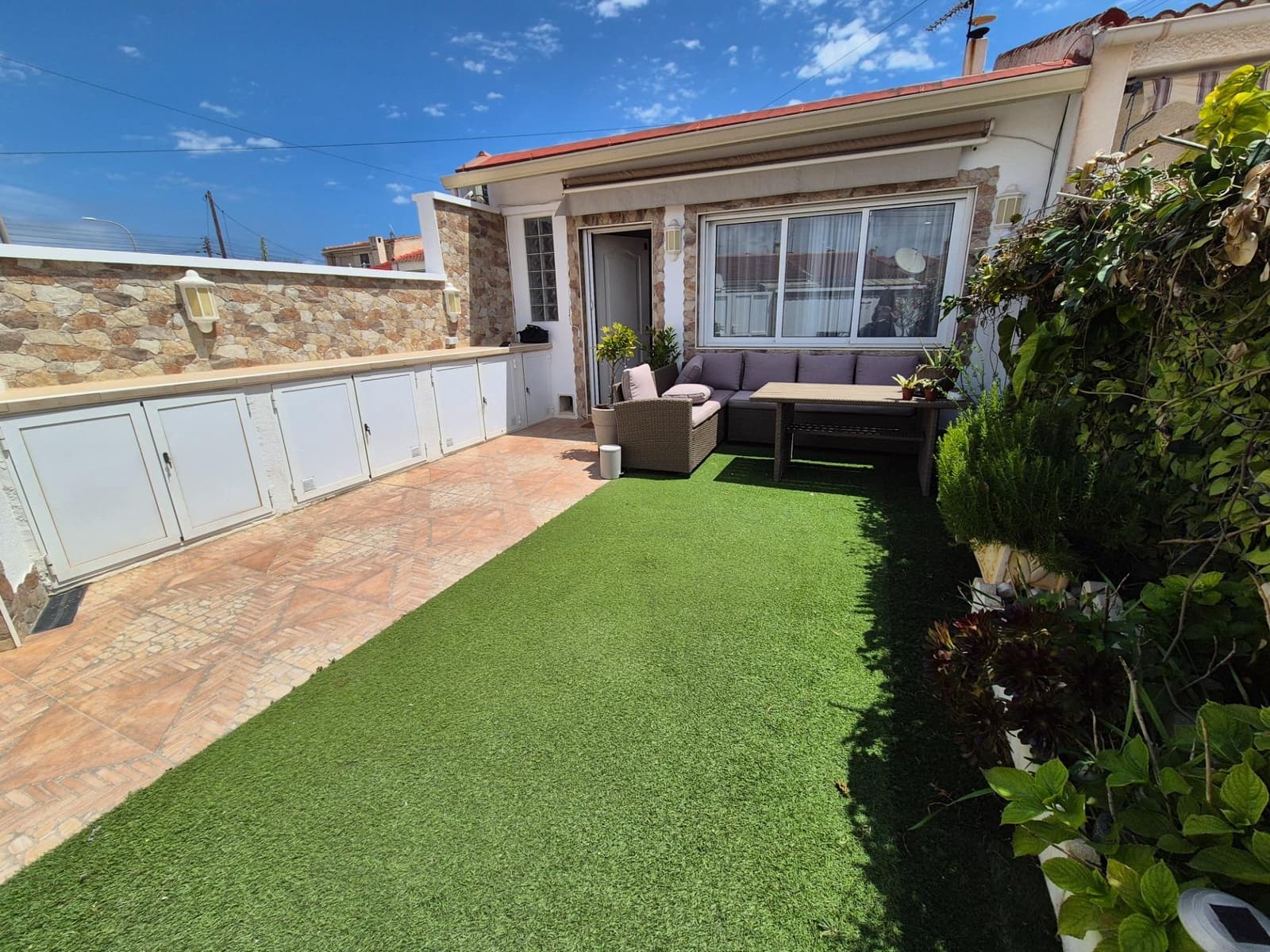 Bungalow myytävänä paikassa Torrevieja - 169 000 € (Ref: 9877294)