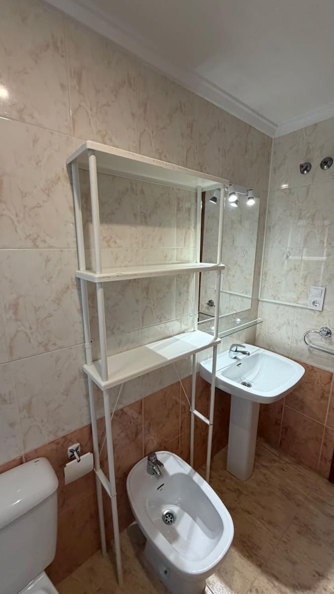 Apartment for sale in Torrevieja with pool - € 149,000 (Ref: 9877296)