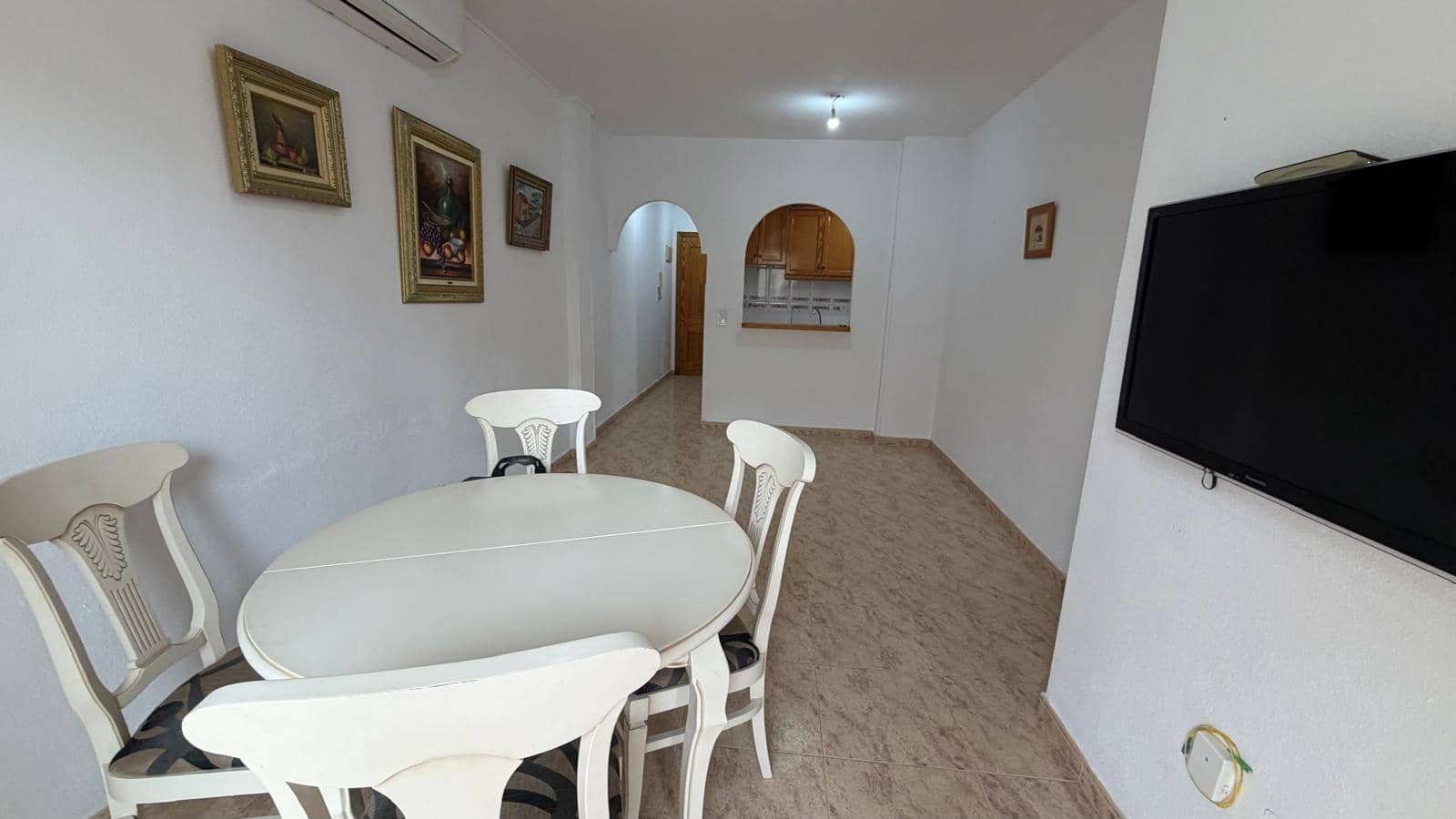 Apartment for sale in Torrevieja with pool - € 149,000 (Ref: 9877296)