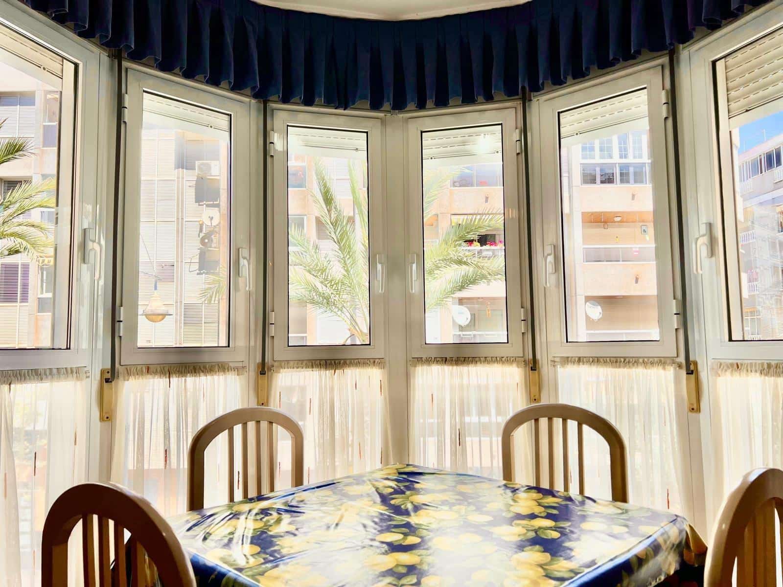 2 Zimmer Apartment zu verkaufen in Torrevieja - 169.900 € (Ref: 9877301)