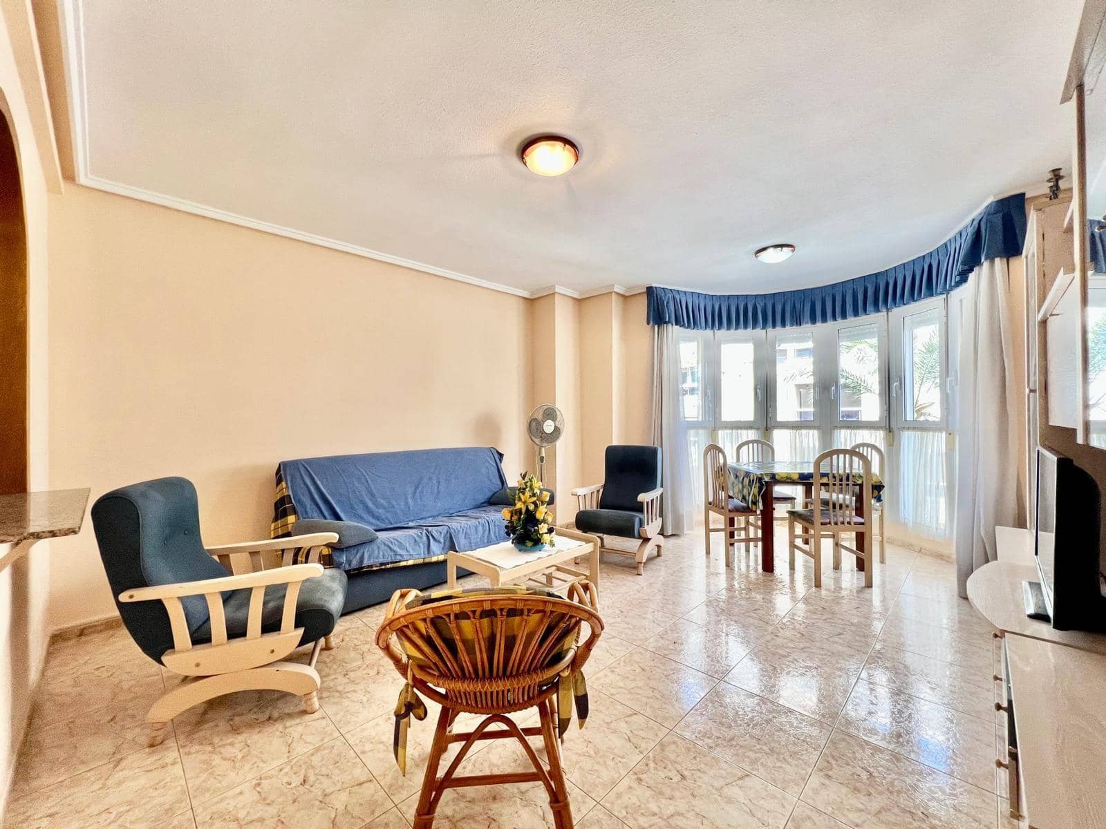 2 Zimmer Apartment zu verkaufen in Torrevieja - 169.900 € (Ref: 9877301)