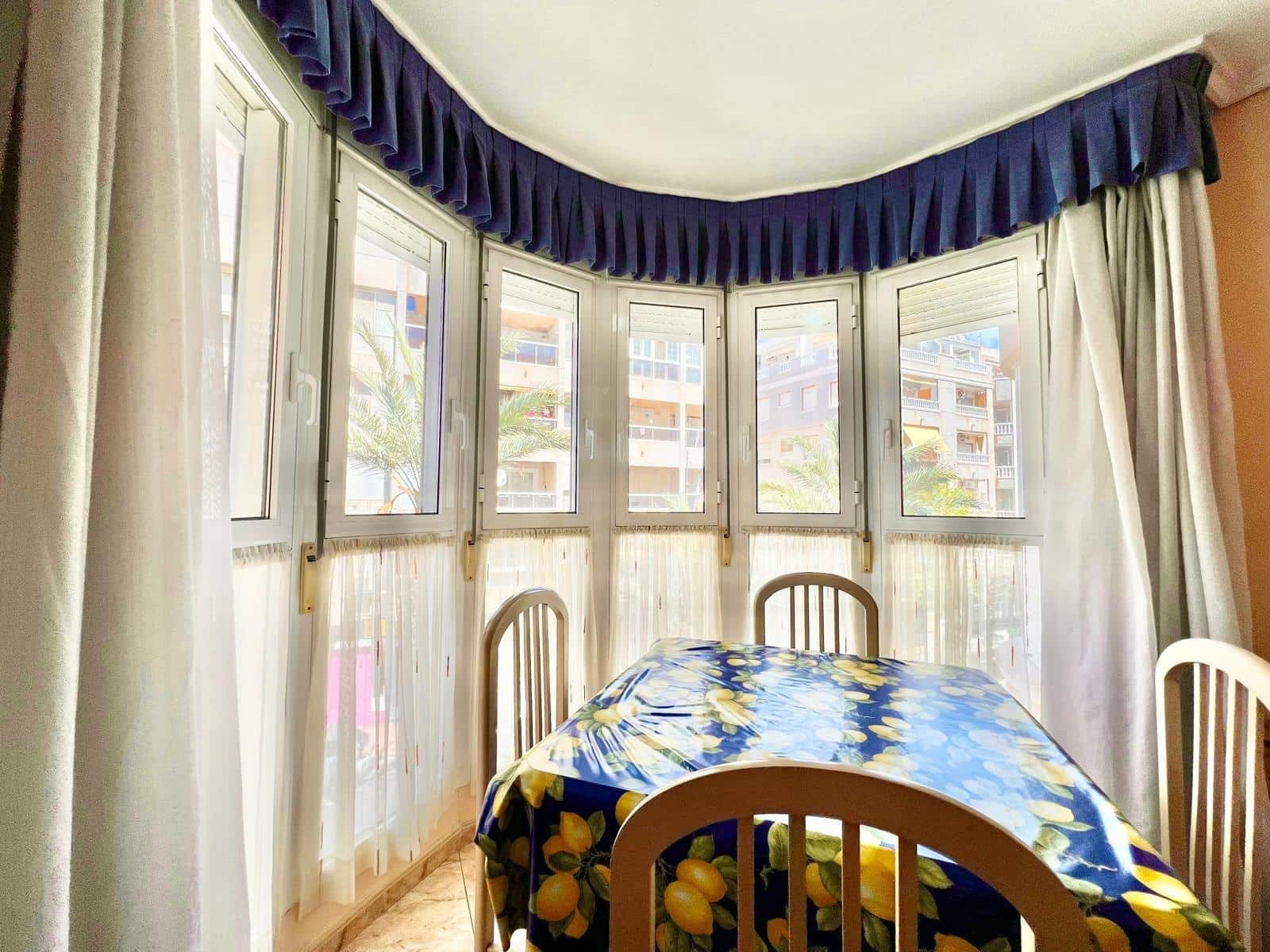 2 Zimmer Apartment zu verkaufen in Torrevieja - 169.900 € (Ref: 9877301)
