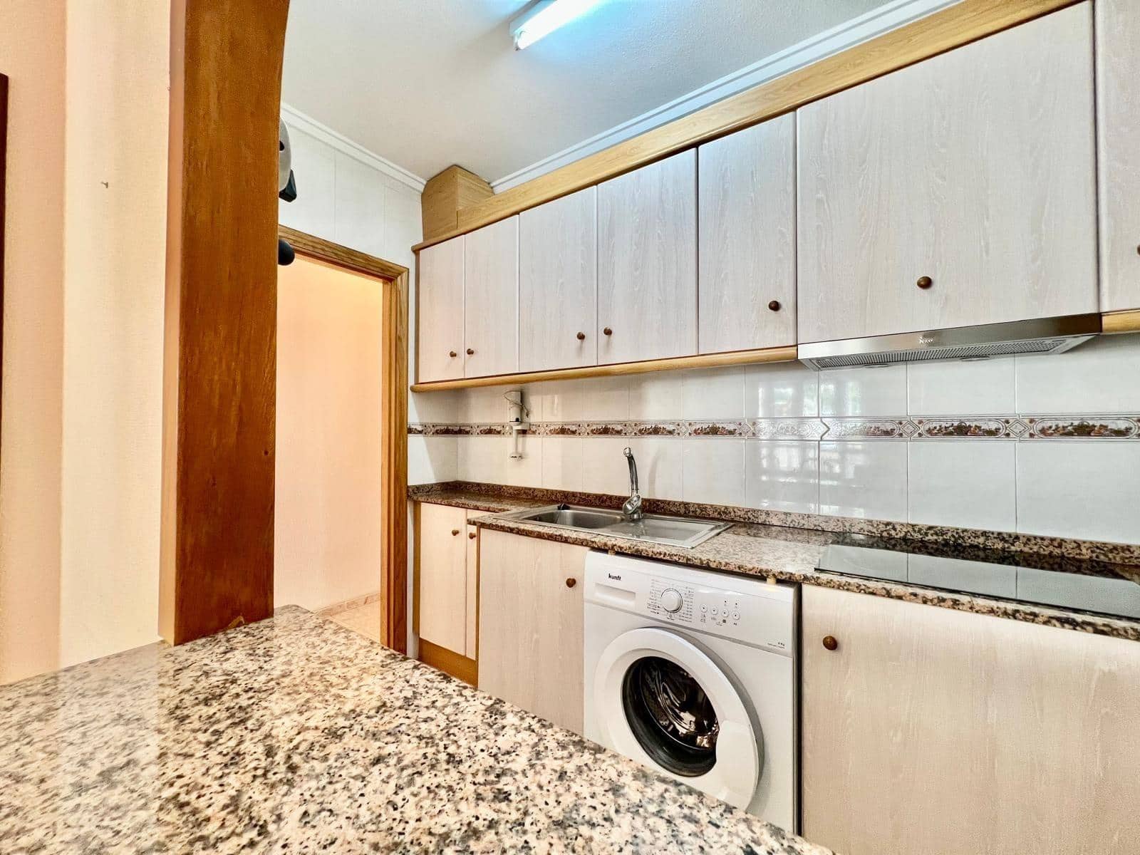 2 Zimmer Apartment zu verkaufen in Torrevieja - 169.900 € (Ref: 9877301)