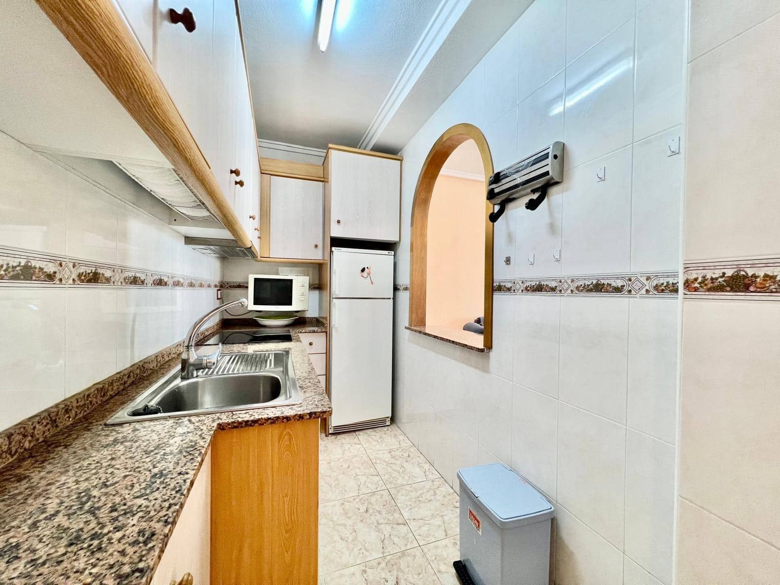 2 Zimmer Apartment zu verkaufen in Torrevieja - 169.900 € (Ref: 9877301)