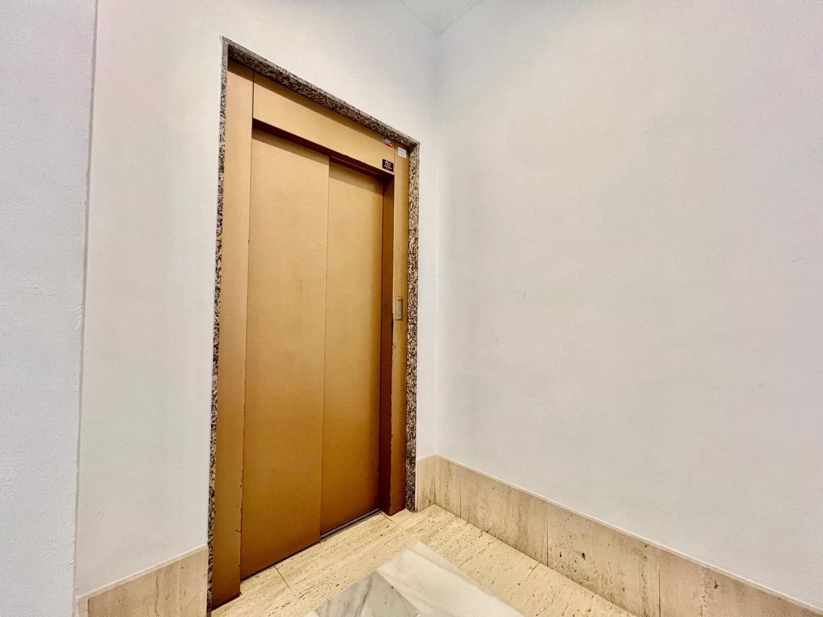 2 Zimmer Apartment zu verkaufen in Torrevieja - 169.900 € (Ref: 9877301)