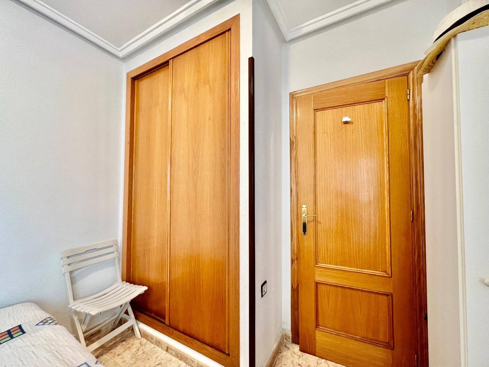 2 Zimmer Apartment zu verkaufen in Torrevieja - 169.900 € (Ref: 9877301)