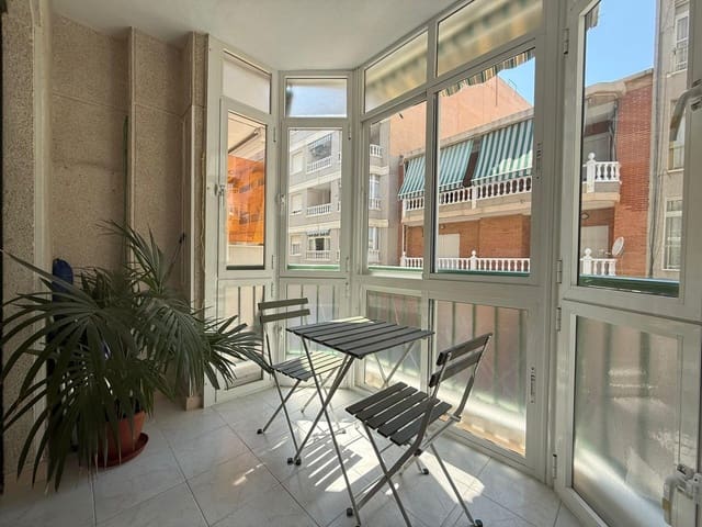 1 Zimmer Apartment zu verkaufen in Avenida Habaneras - Curva de Palangre, Torrevieja - 147.000 € (Ref: 9877307)