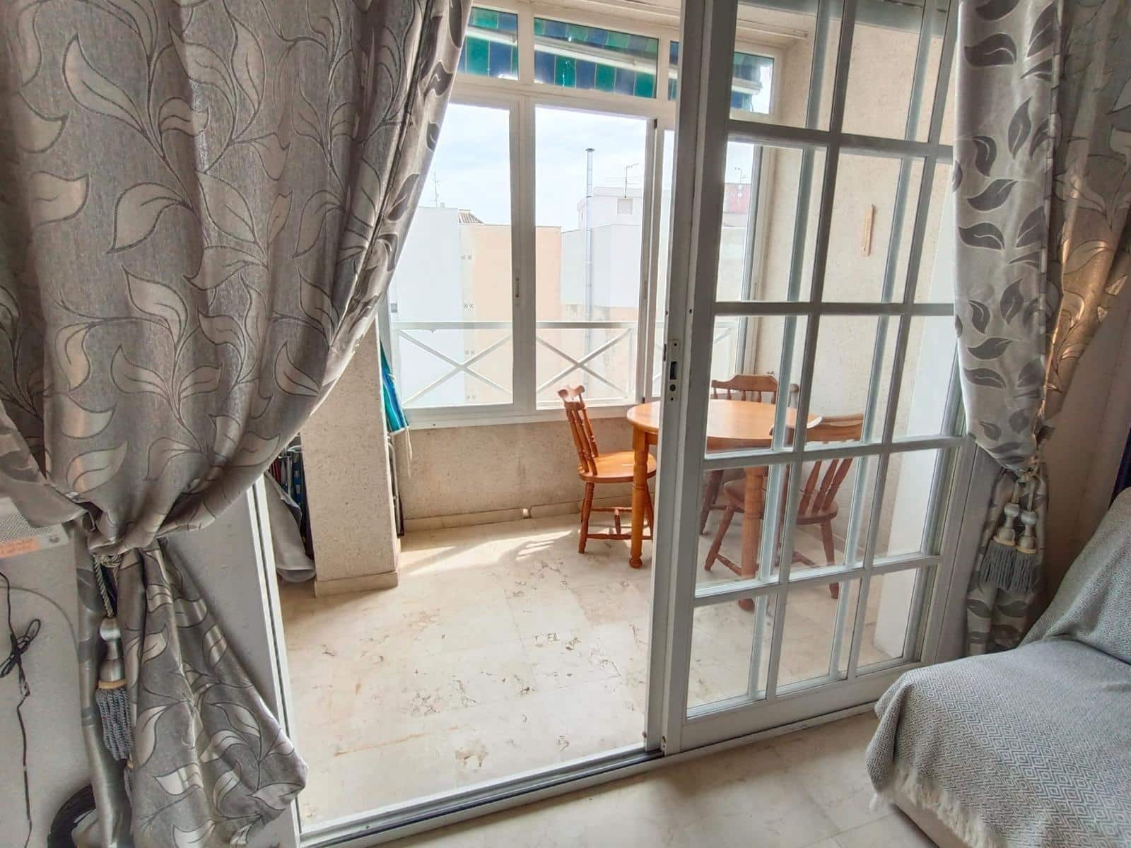 Apartamento en Torrevieja en venta - 125.000 € (Ref: 9877310)