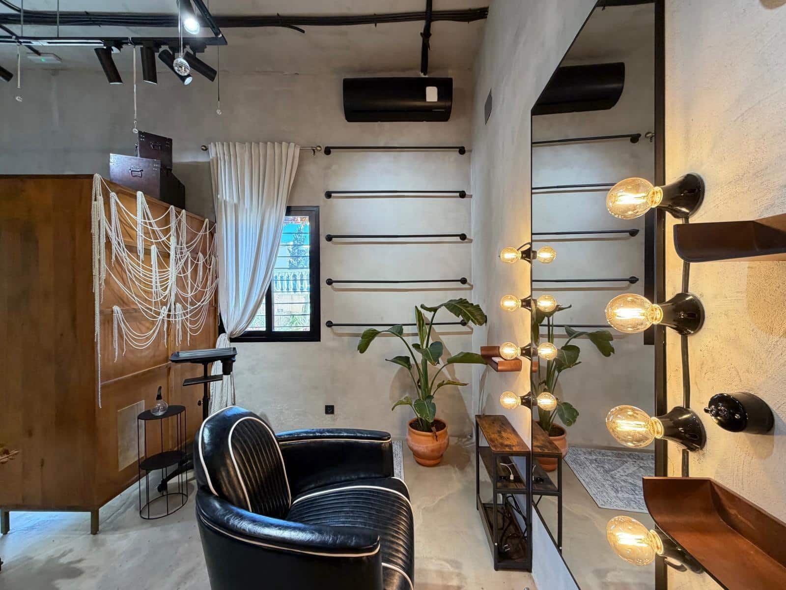 1 bedroom Commercial for sale in Torrevieja - € 155,000 (Ref: 9877315)