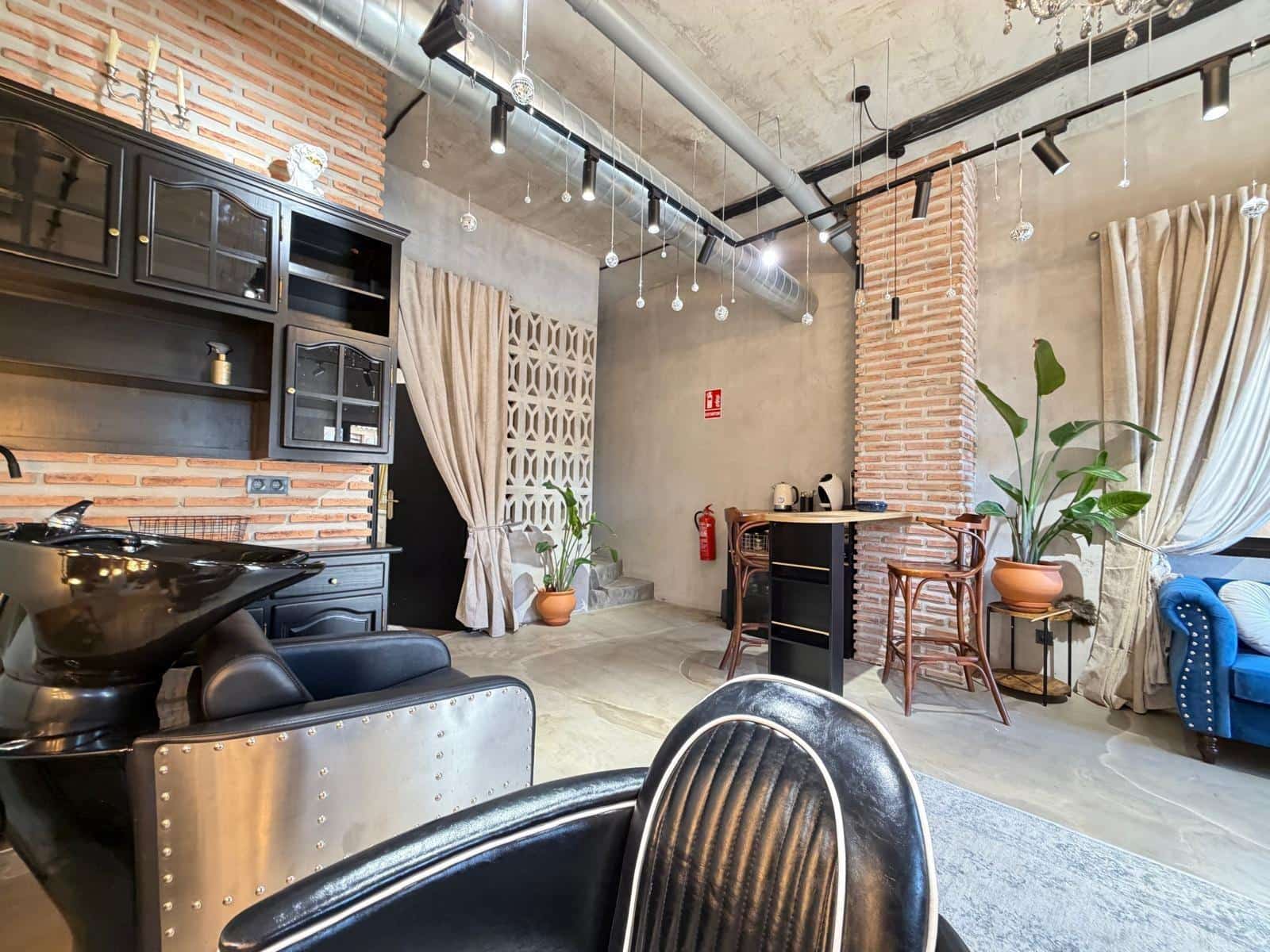1 bedroom Commercial for sale in Torrevieja - € 155,000 (Ref: 9877315)