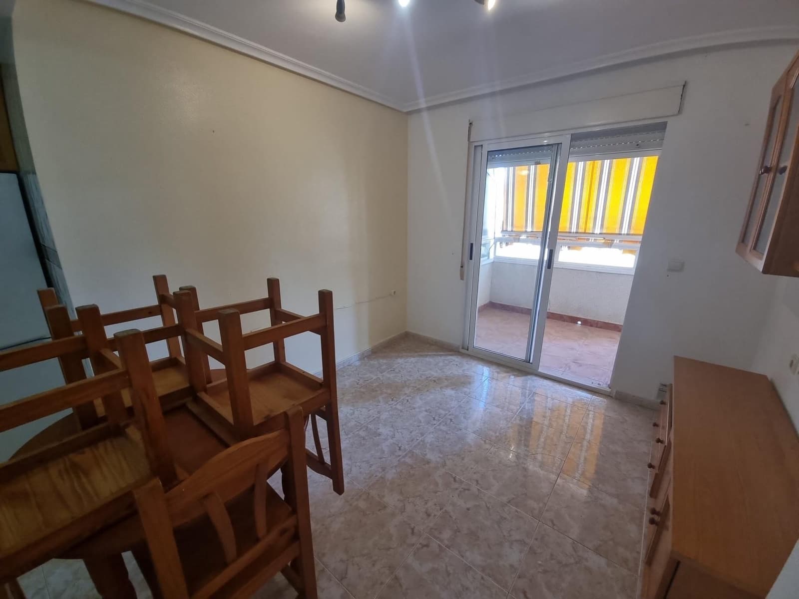 2 bedroom Apartment for sale in Torrevieja - € 125,000 (Ref: 9877317)