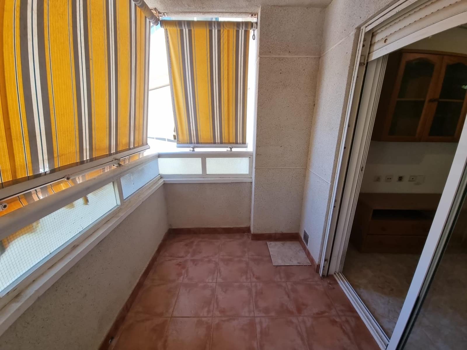 2 bedroom Apartment for sale in Torrevieja - € 125,000 (Ref: 9877317)