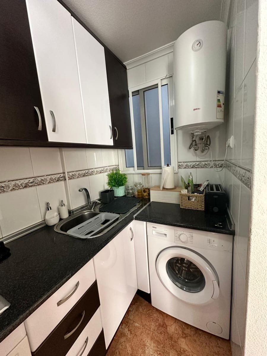 1 quarto Apartamento para venda em Torrevieja - 115 000 € (Ref: 9877330)