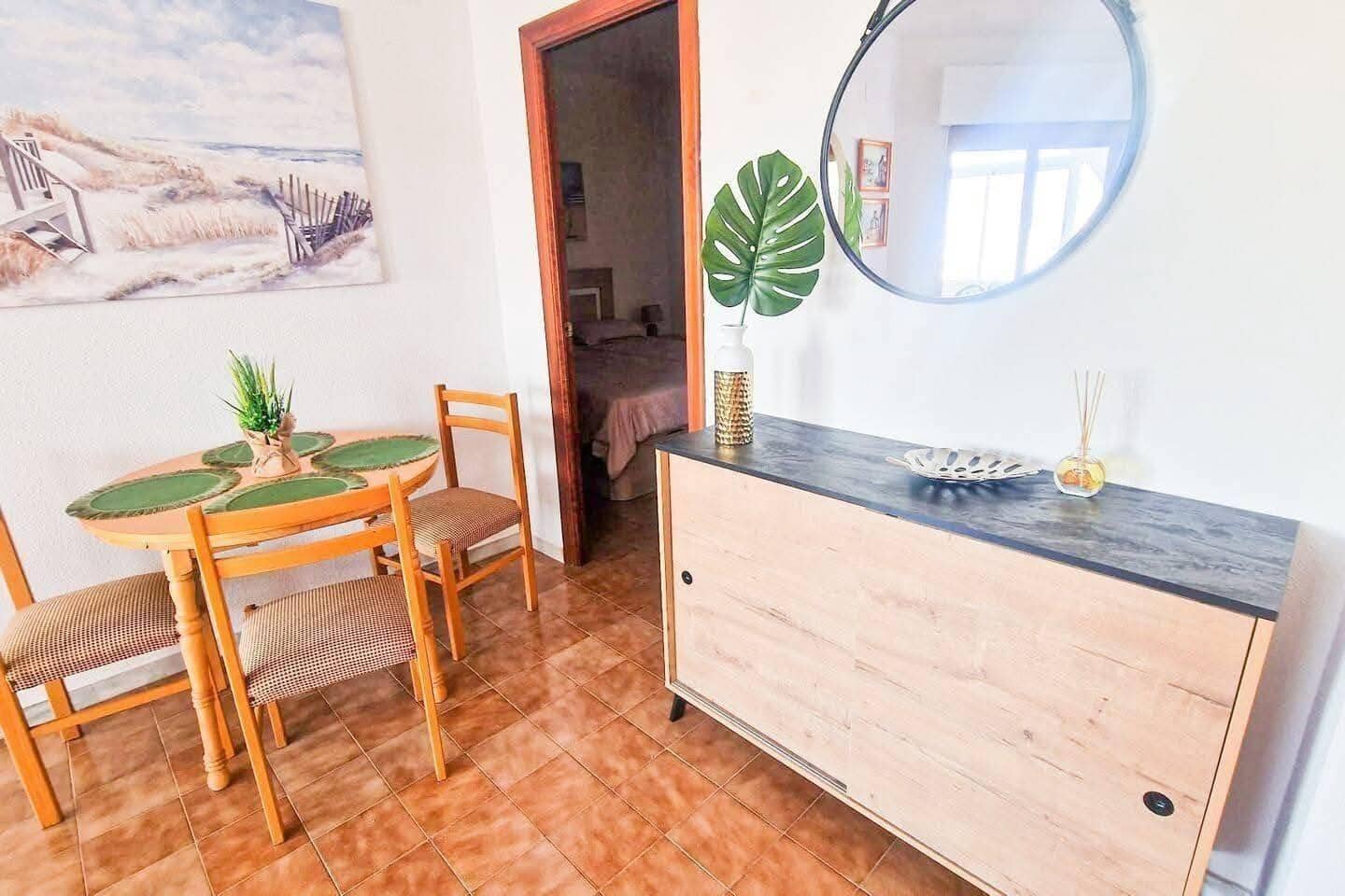 1 Zimmer Apartment zu verkaufen in Torrevieja mit Pool - 119.900 € (Ref: 9877332)