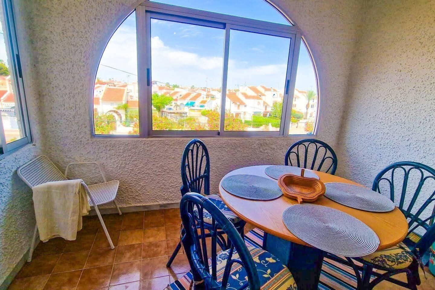 1 Zimmer Apartment zu verkaufen in Torrevieja mit Pool - 119.900 € (Ref: 9877332)