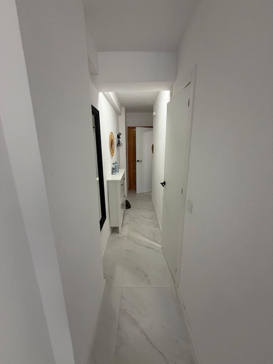 1 soverom Leilighet til salgs i Torrevieja - € 125 000 (Ref: 9877333)