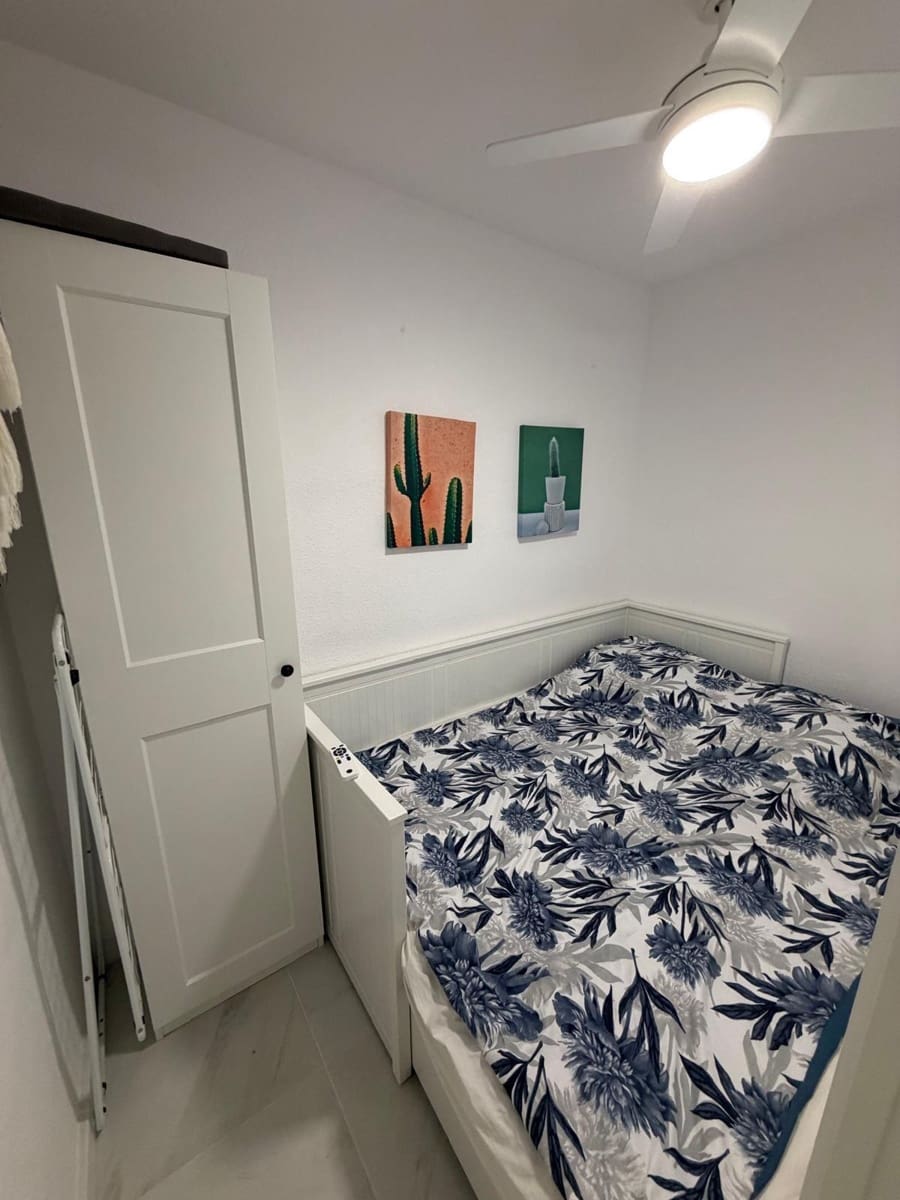 1 soverom Leilighet til salgs i Torrevieja - € 125 000 (Ref: 9877333)