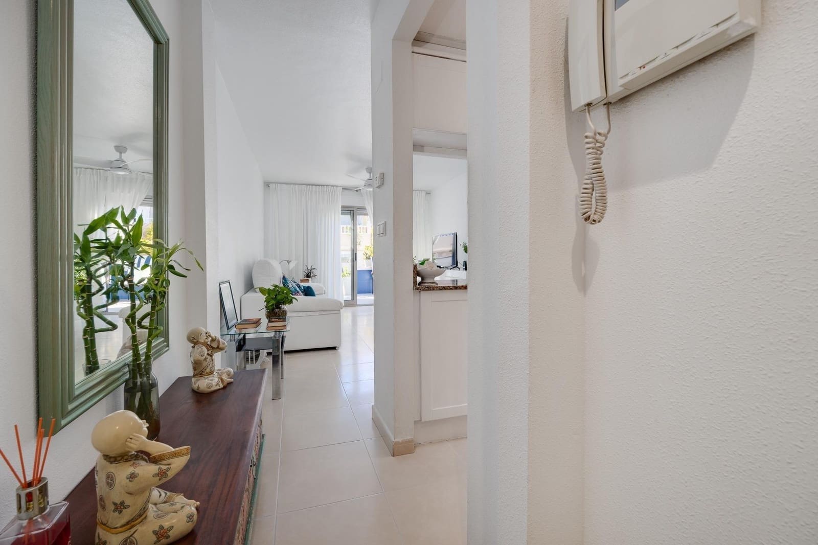 Ático de 3 habitaciones en Torrevieja en venta con piscina - 350.000 € (Ref: 9877336)