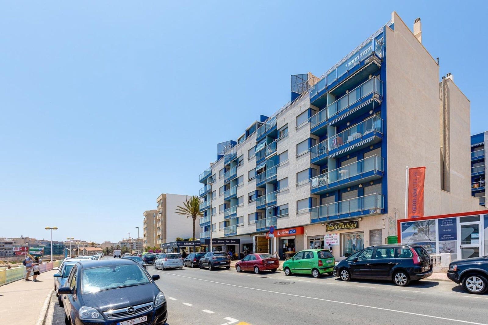 Ático de 3 habitaciones en Torrevieja en venta con piscina - 350.000 € (Ref: 9877336)