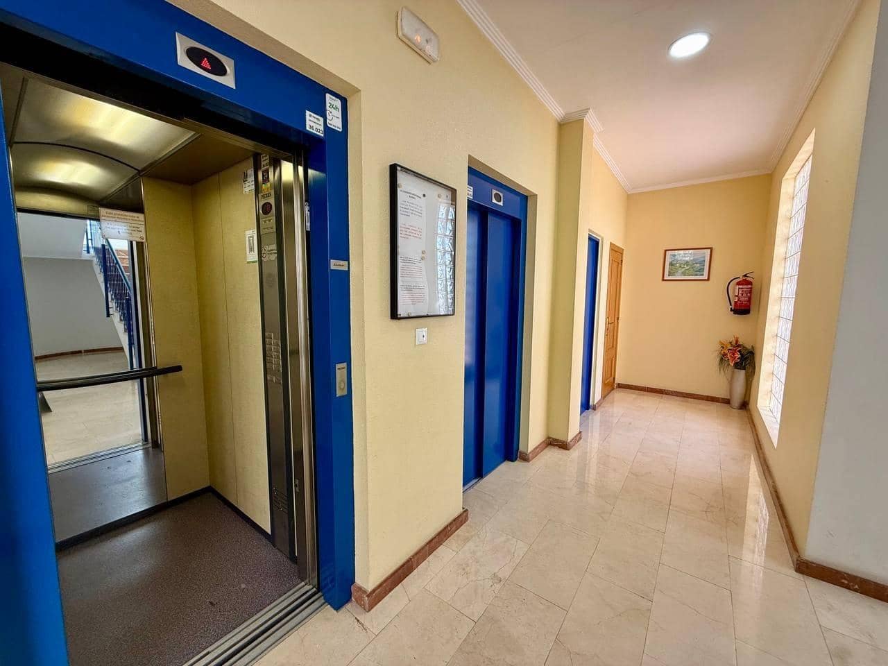 3 chambre Appartement à vendre à Guardamar del Segura avec piscine - 249 900 € (Ref: 9877337)