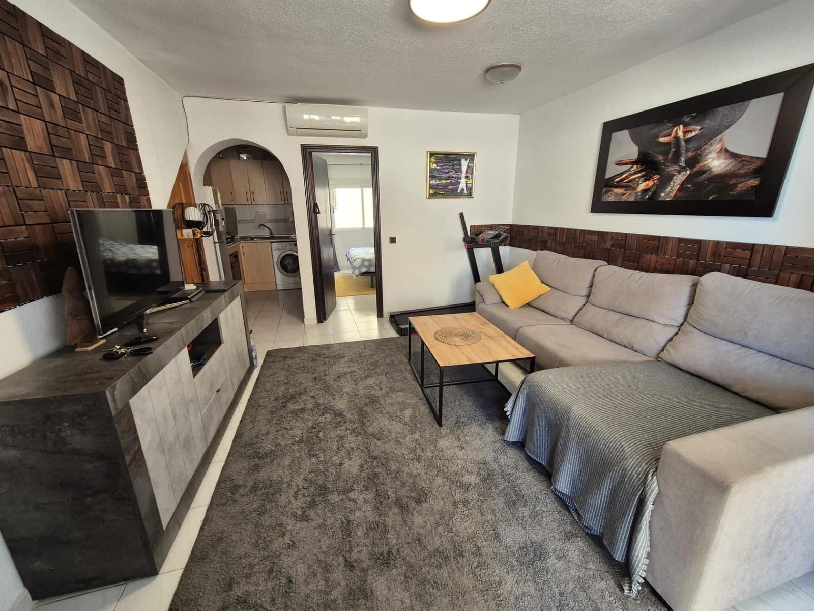 Apartamento de 1 habitación en Torrevieja en venta con piscina - 149.000 € (Ref: 9877341)