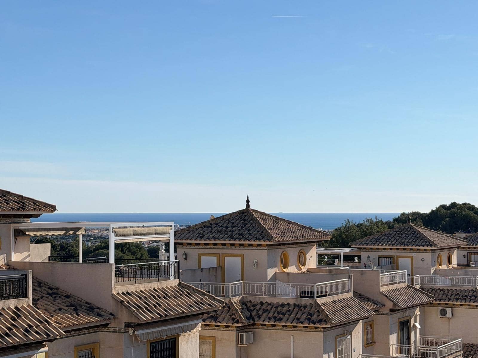 2 quarto Casa em Banda para venda em Orihuela Costa com piscina - 219 900 € (Ref: 9877346)