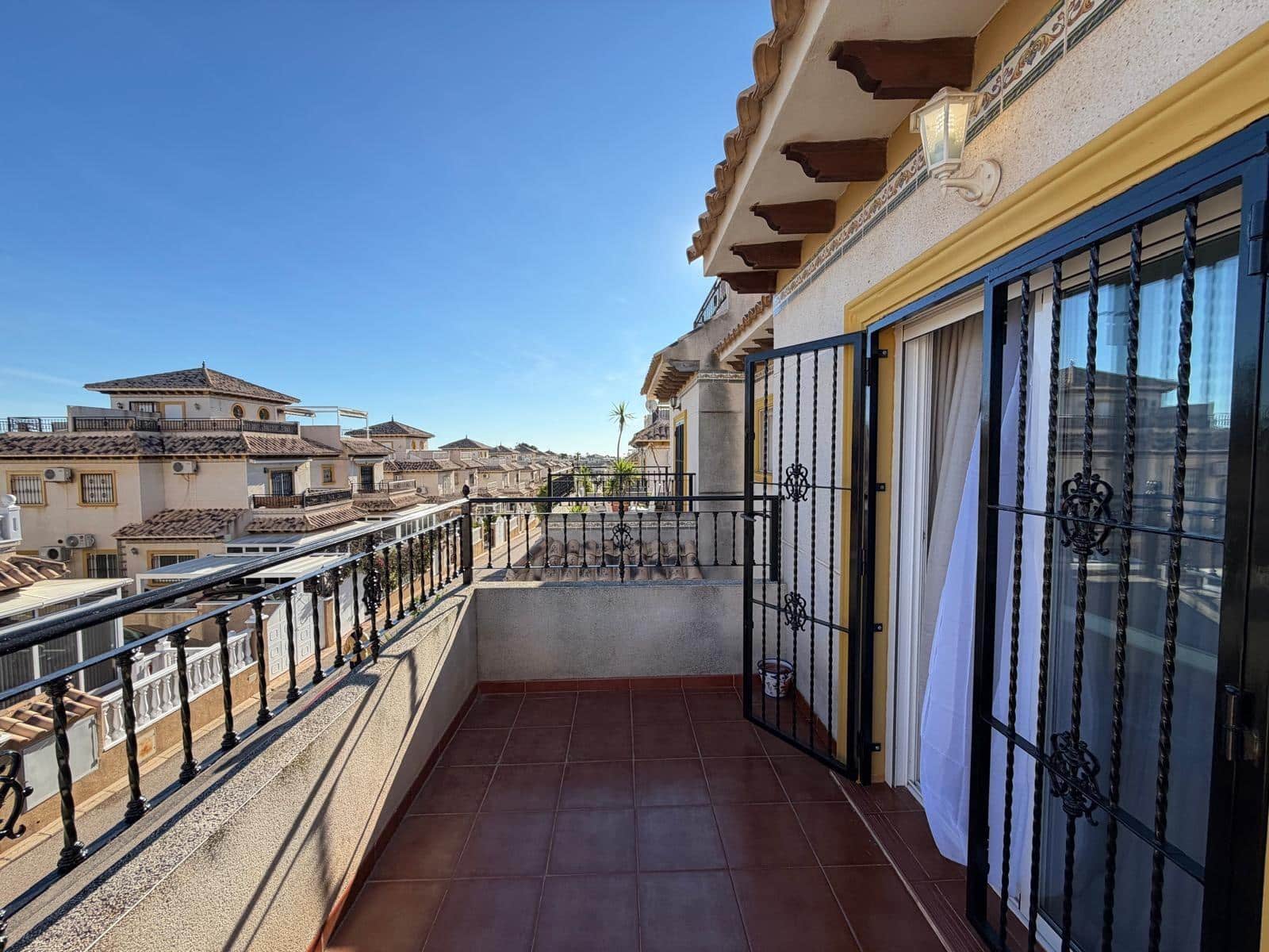 2 quarto Casa em Banda para venda em Orihuela Costa com piscina - 219 900 € (Ref: 9877346)