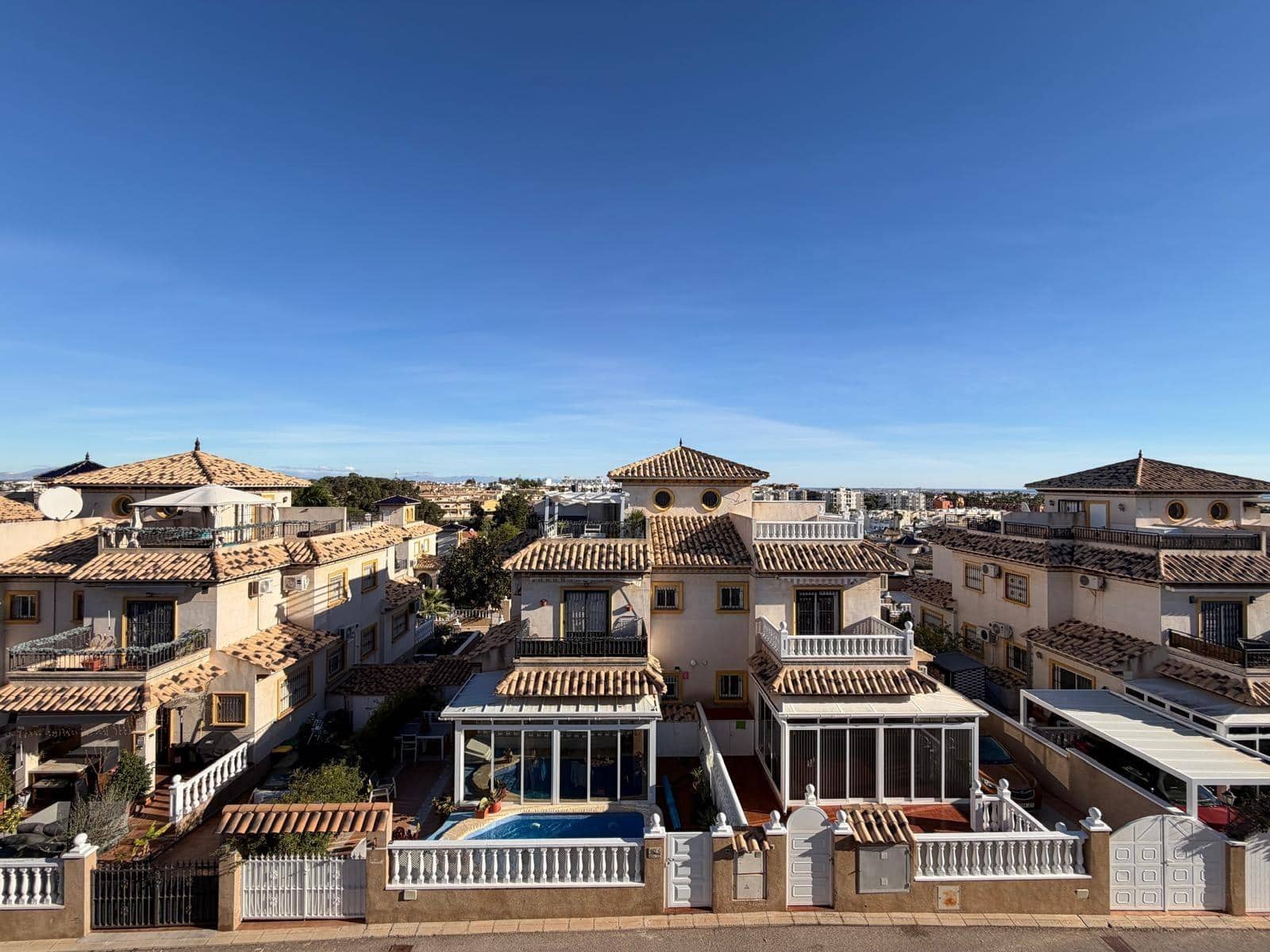 2 quarto Casa em Banda para venda em Orihuela Costa com piscina - 219 900 € (Ref: 9877346)