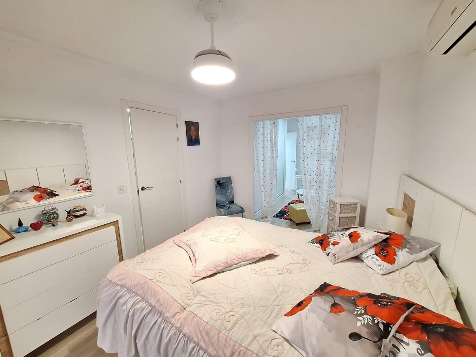 1 sovrum Lägenhet till salu i Torrevieja - 169 000 € (Ref: 9877355)