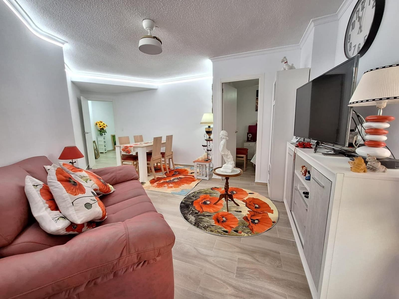 1 sovrum Lägenhet till salu i Torrevieja - 169 000 € (Ref: 9877355)