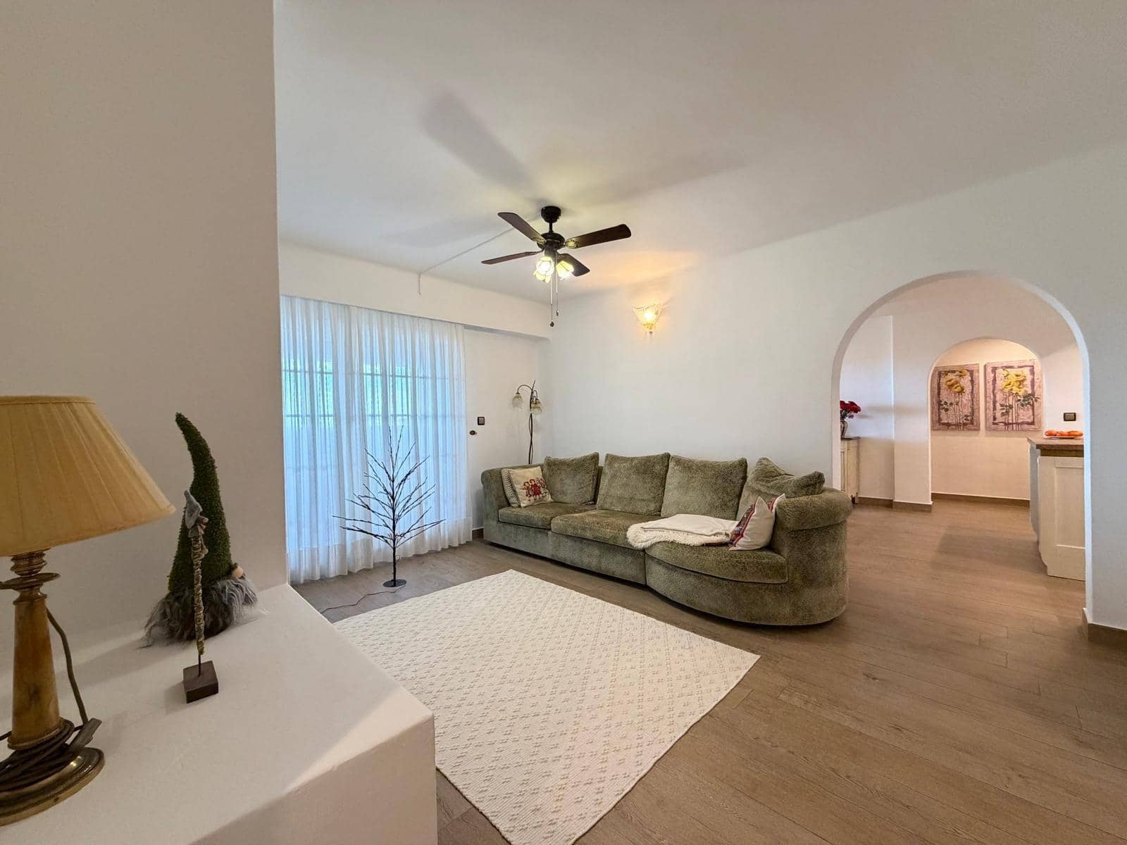 3 soverom Penthouse til salgs i Torrevieja med svømmebasseng - € 470 000 (Ref: 9877356)