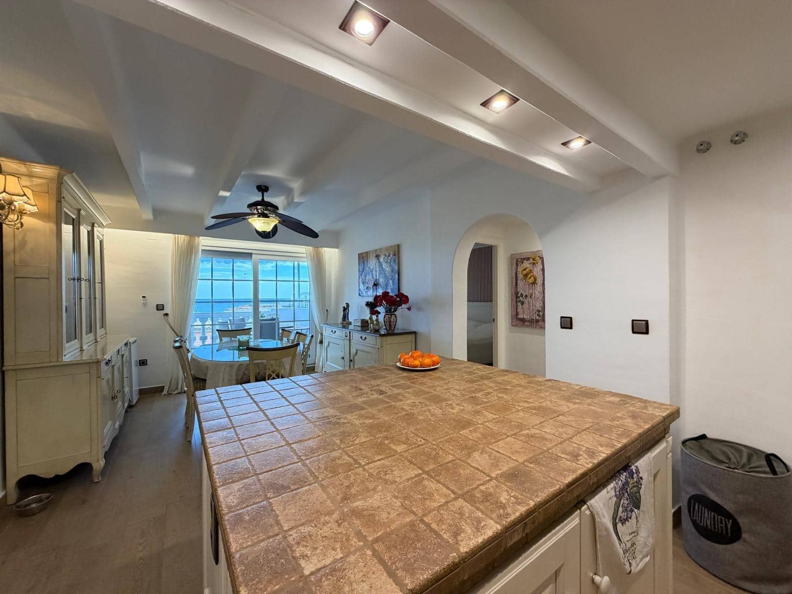 3 soverom Penthouse til salgs i Torrevieja med svømmebasseng - € 470 000 (Ref: 9877356)